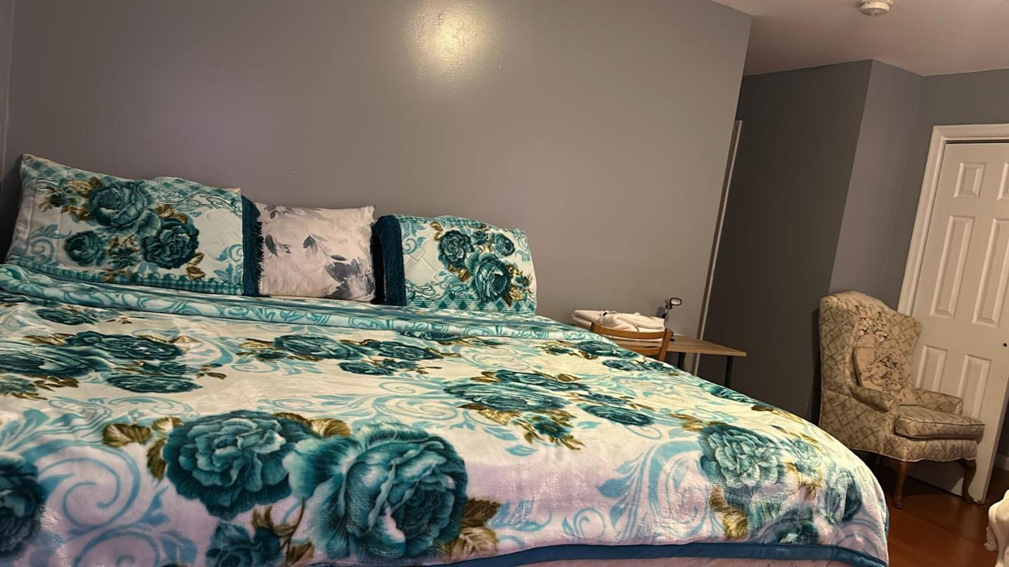 Divine Villa Guest House 65 Sherman 6Mins To Airport And 4Mins To Penn Station Νιούαρκ Εξωτερικό φωτογραφία